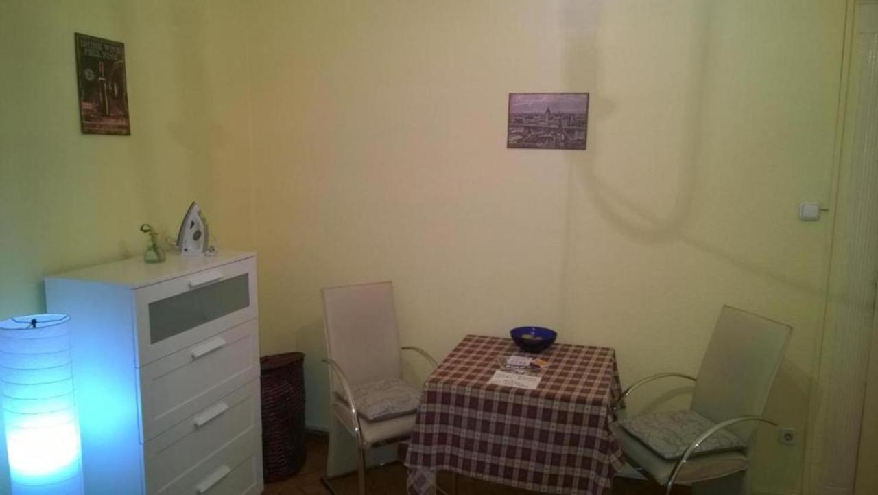 White Ship Apartman Budapeste Exterior foto